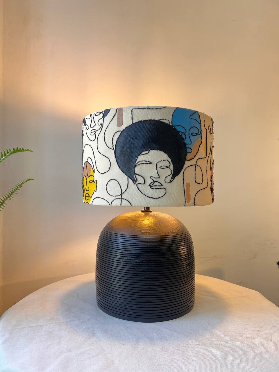Qedamawi Table Lamp