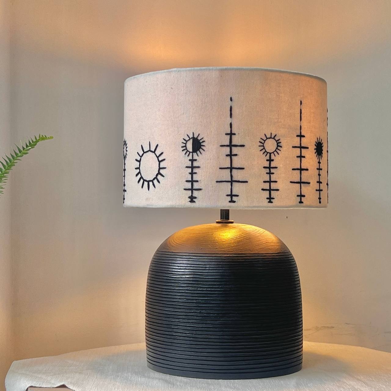 Nikisat Table Lamp