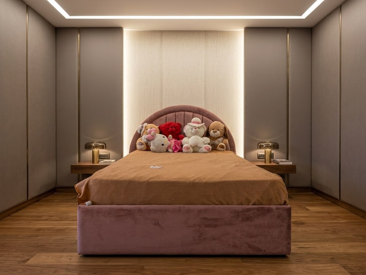 TRUNDLE BED