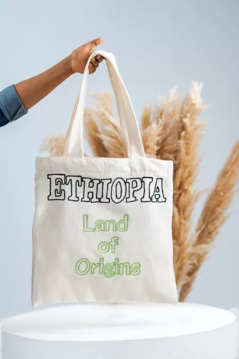 Maraki Embroidered Bag