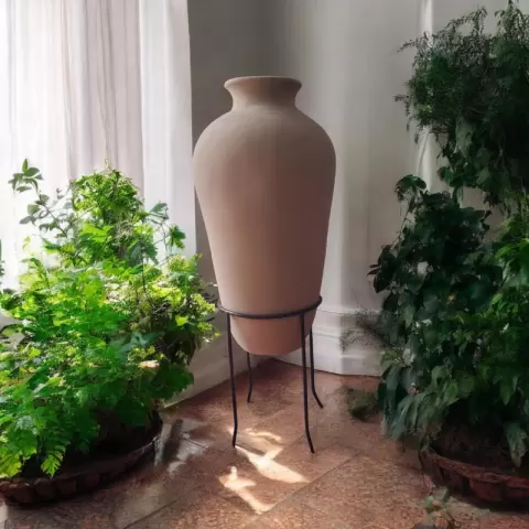 Corner 84 cm pottery vase