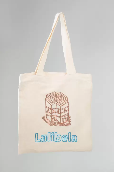 Maraki Embroidered Bag